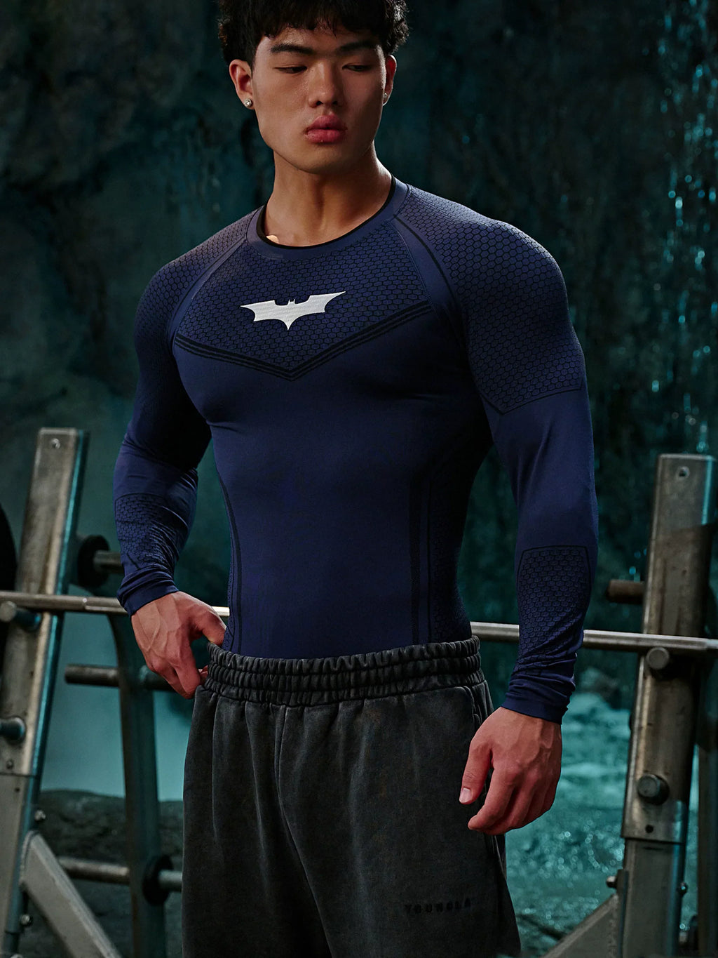 YOUNGLA x Batman Compression Long Sleeve Shirt - Superhero Honeycomb Armor